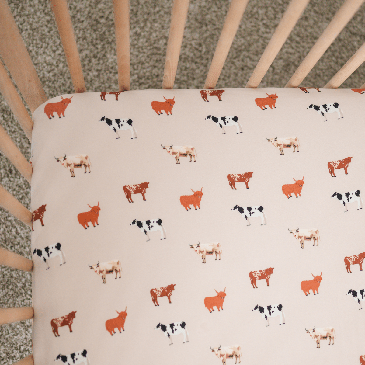Bamboo Crib Sheet Oatmeal Cow